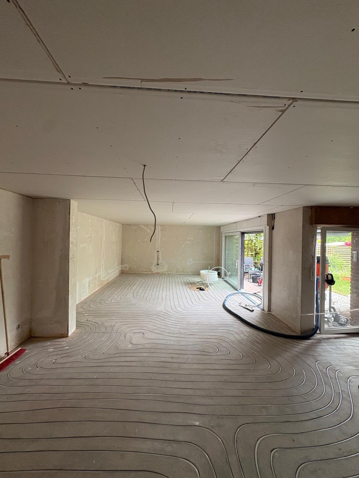 Eingefräste Fußbodenheizung – großer Wohnraum
